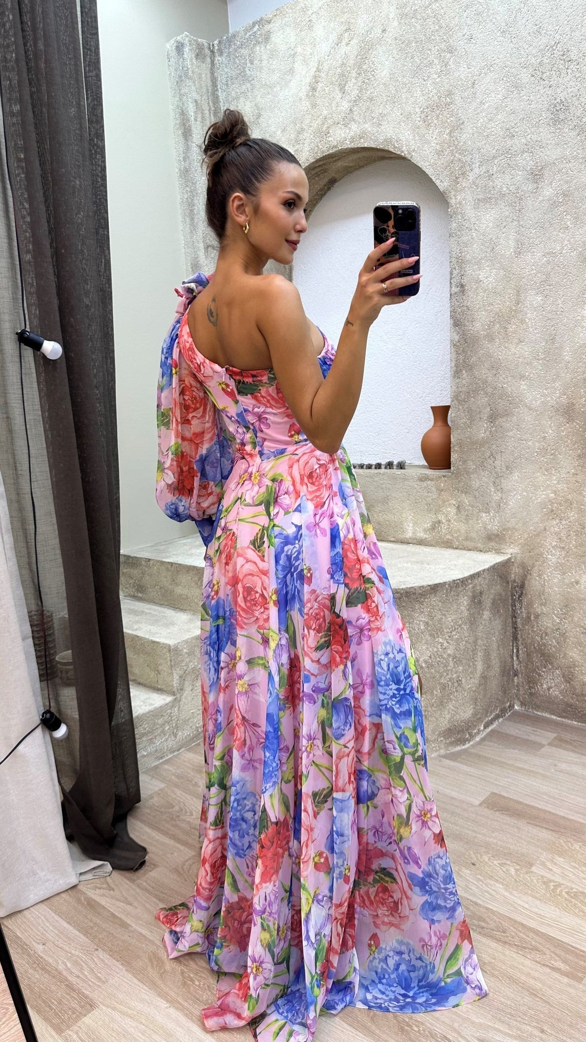 Alicia™ | Stunning Flowing Gown
