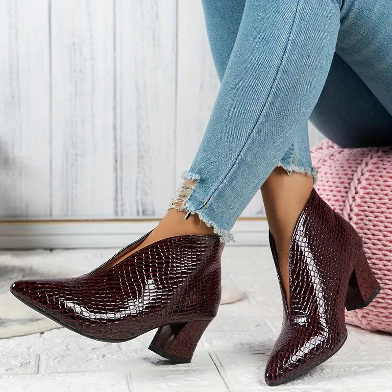 Iris™ Women's Pointed-Heeled Boots