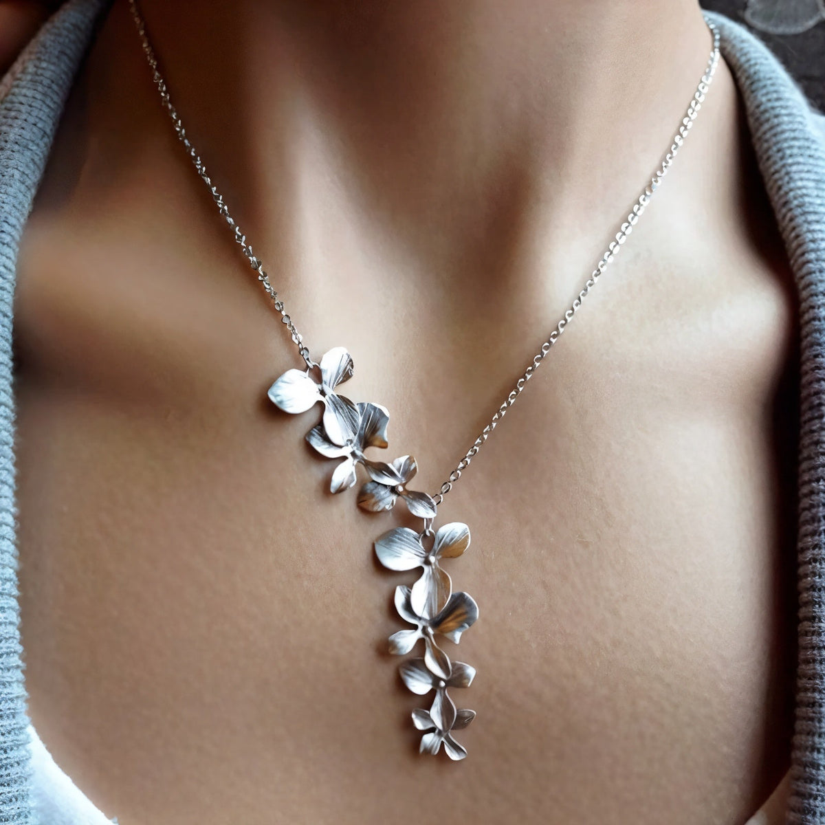 Nicole™ Vintage Silver Flower Necklace