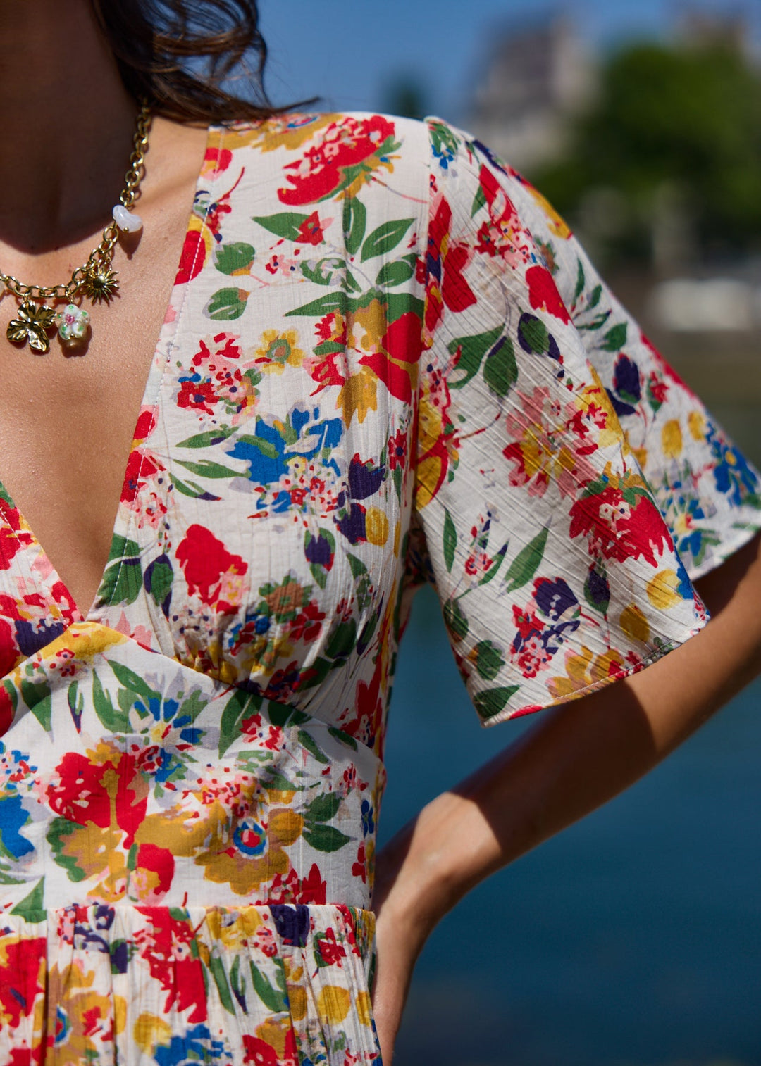 Fontaine™ | Sirine – Robe féminine aux lignes délicates
