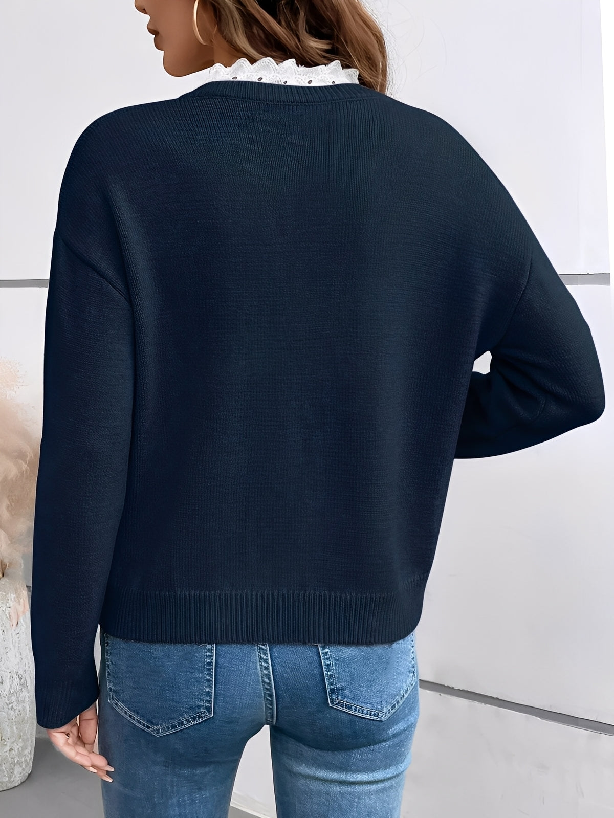 Céline | Pull chic à col en dentelle, toucher cachemire
