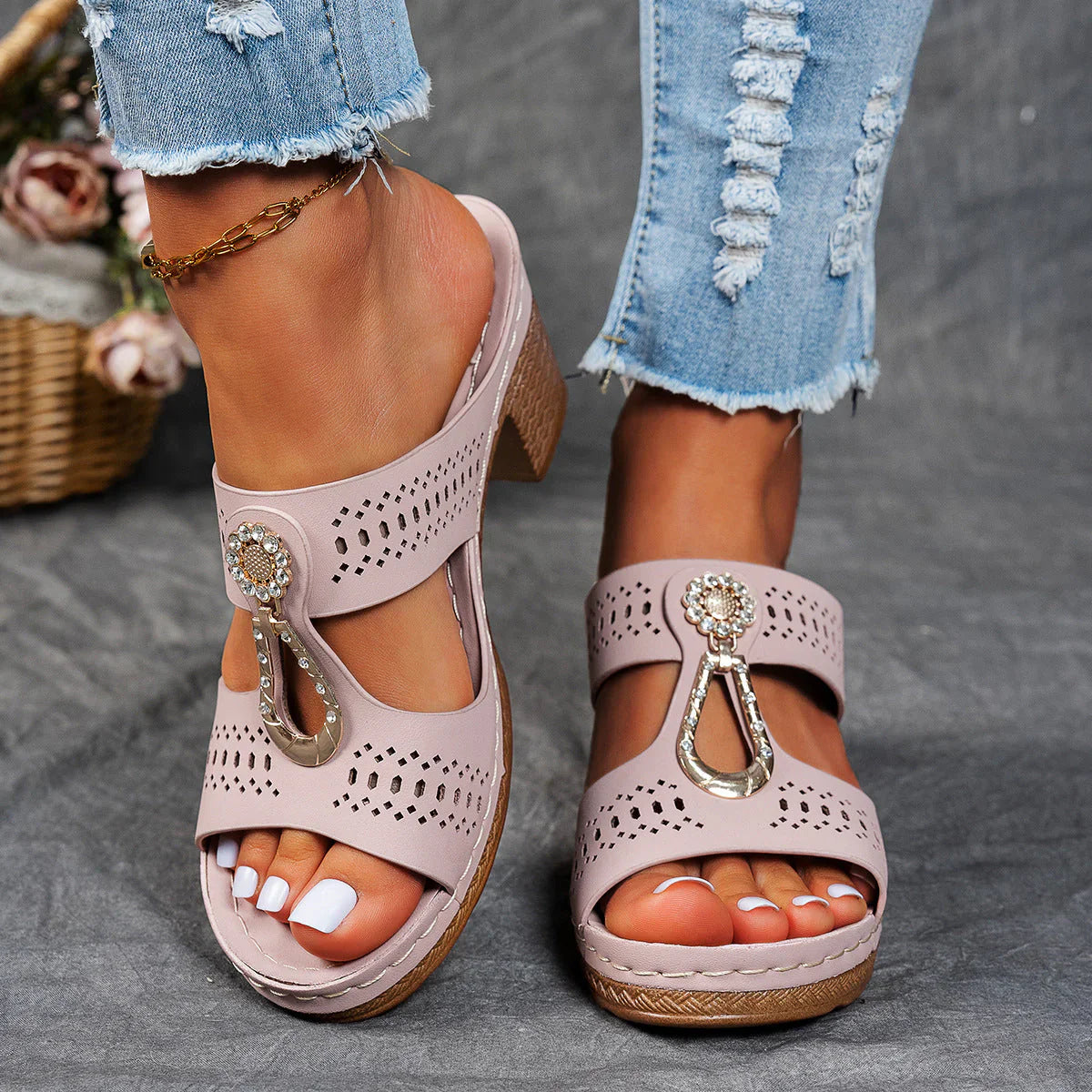 Zariah™ Orthopedic Heel Sandals