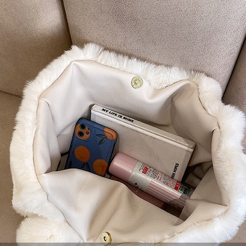 Fontaine™ | Dante – Sac à main effet peluche luxueux
