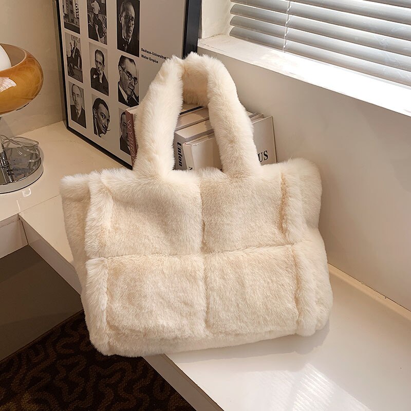 Fontaine™ | Dante – Sac à main effet peluche luxueux