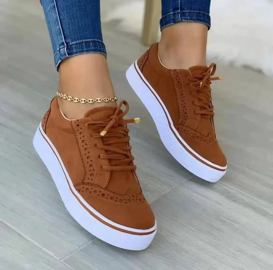 Emma™ - Trendy Orthopedic Sneakers