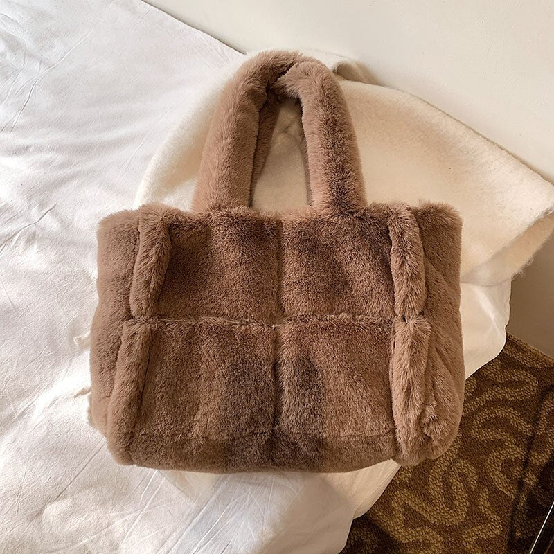 Fontaine™ | Dante – Sac à main effet peluche luxueux