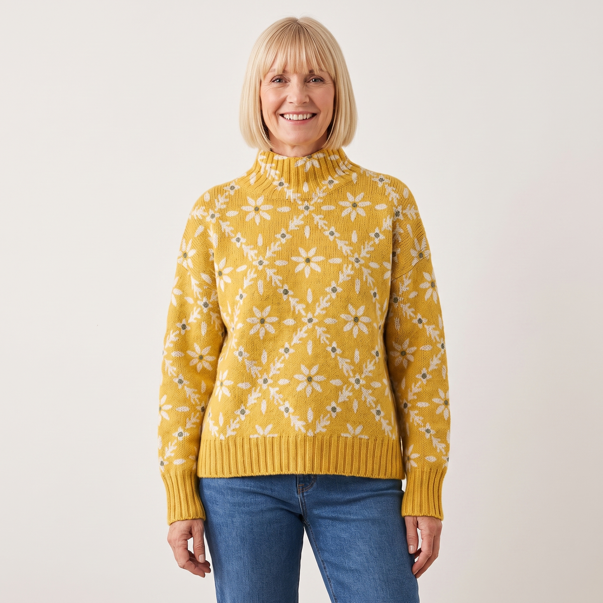 Daisy | Knitted Vintage Colour Block Floral Art