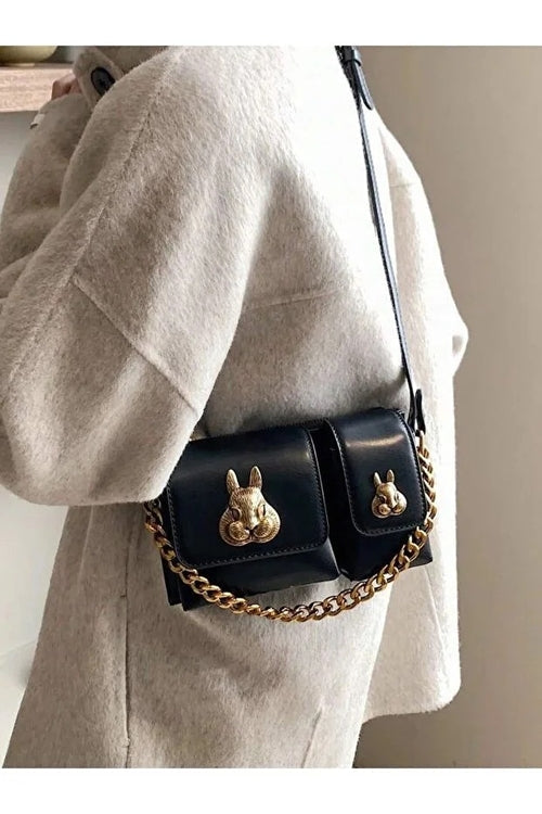 Fontaine™ | Suzon – Sac baguette noir à breloque écureuil