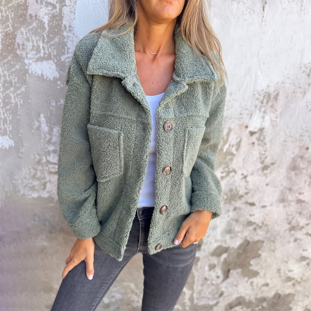 Ariane | Veste en fausse fourrure douce à boutons