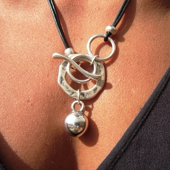 Cylla™ Vintage Silver Necklace